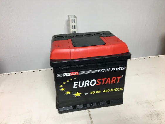 Автомобільний акумулятор EUROSTART 60Ah 420A 12V L+/R+ компактний (210&times;170&times;190 мм) 60420 фото